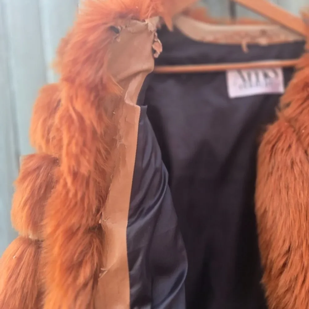 Amo Couture Rust Orange Faux Fur Coat Fits S/M | Statement Jacket Repair Needed - Picture 5 of 9